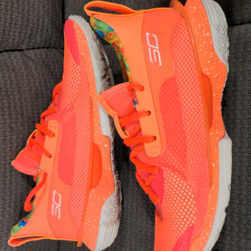Steph Curry Sour Patch Kids x Curry 7 'Peach Plasma'Sour Patch Kids